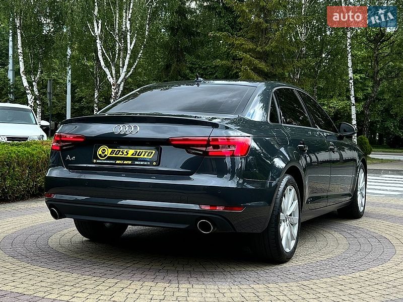 Седан Audi A4 2017 в Львове