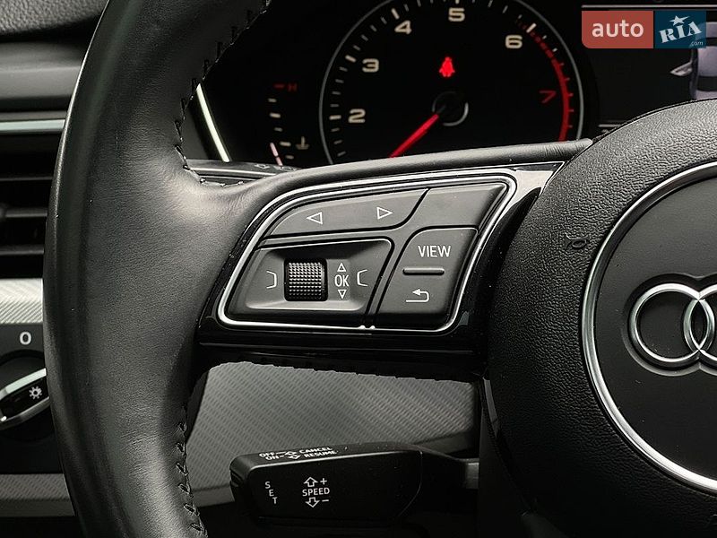 Седан Audi A4 2017 в Львове