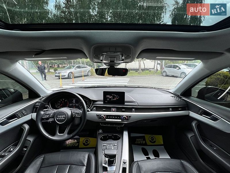 Седан Audi A4 2017 в Львове
