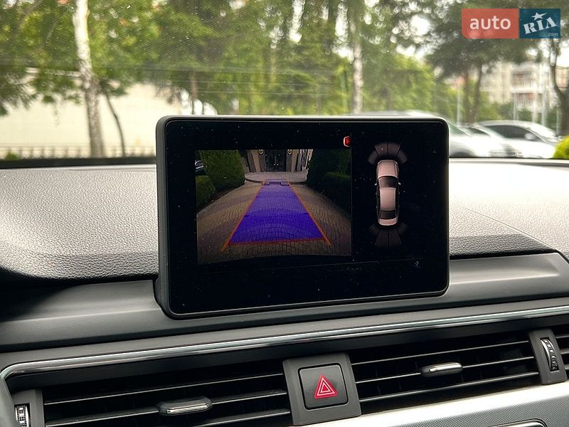 Седан Audi A4 2017 в Львове