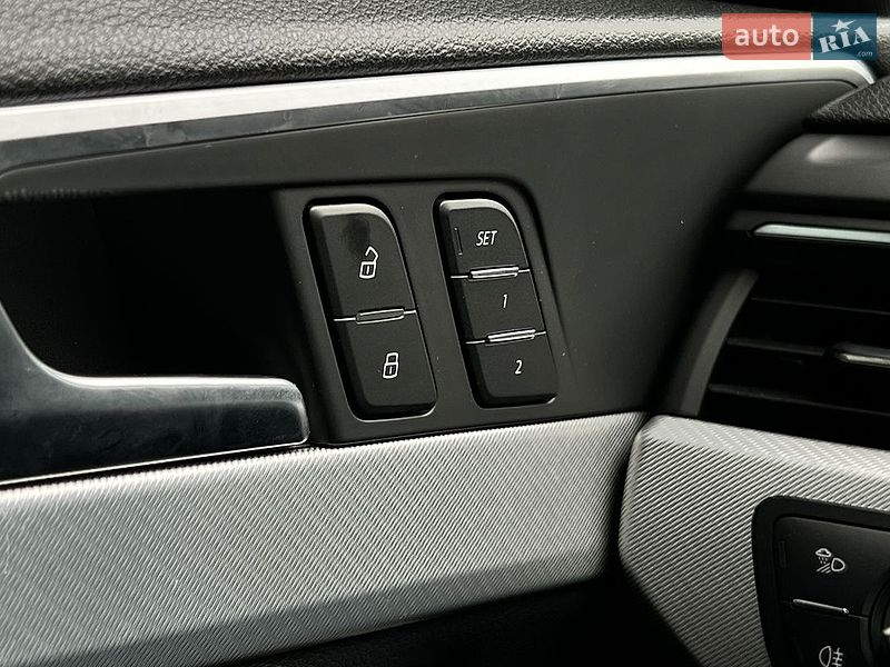 Седан Audi A4 2017 в Львове