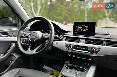 Седан Audi A4 2017 в Львове