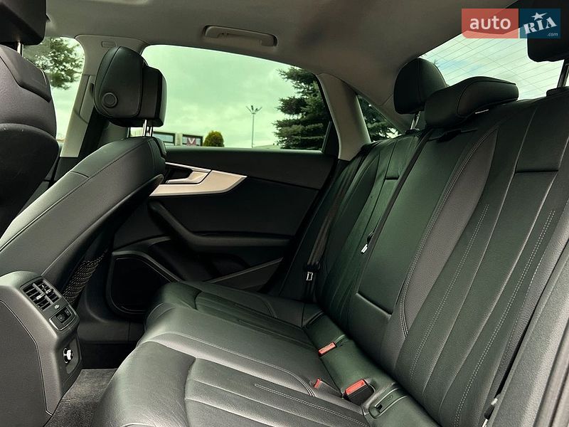 Седан Audi A4 2017 в Львове