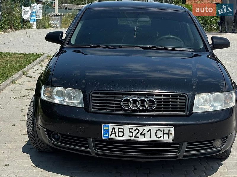 Седан Audi A4 2003 в Борщеве