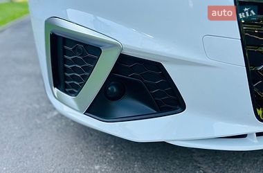 Седан Audi A4 2022 в Мукачевому