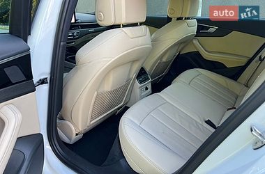 Седан Audi A4 2022 в Мукачевому