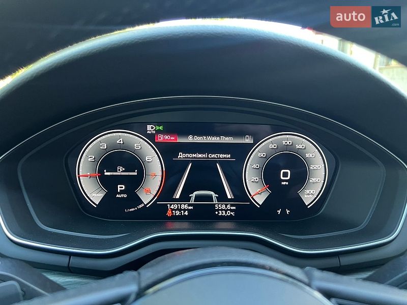 Седан Audi A4 2022 в Мукачевому