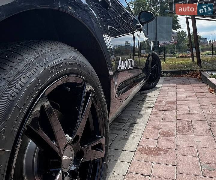 Універсал Audi A4 2018 в Ужгороді