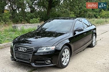 Седан Audi A4 2009 в Кривом Роге