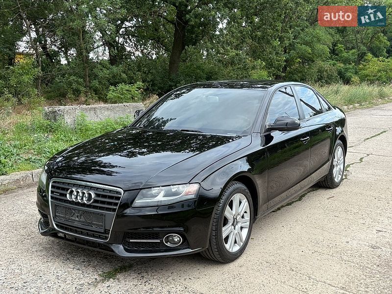 Седан Audi A4 2009 в Кривом Роге