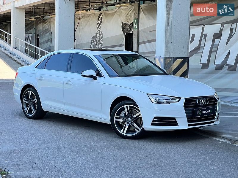 Седан Audi A4 2016 в Киеве