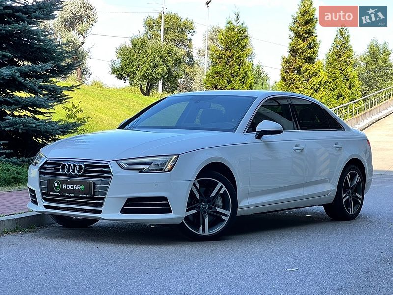 Седан Audi A4 2016 в Киеве