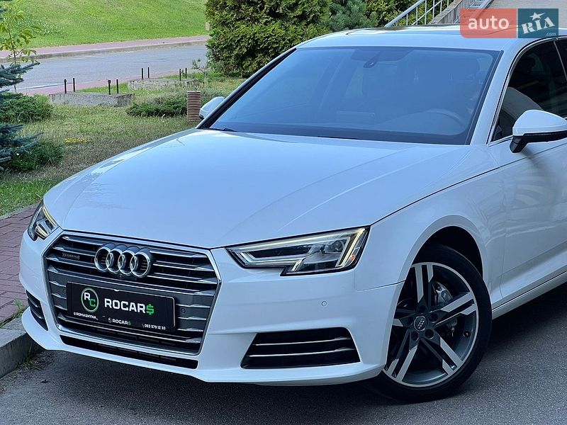 Седан Audi A4 2016 в Киеве