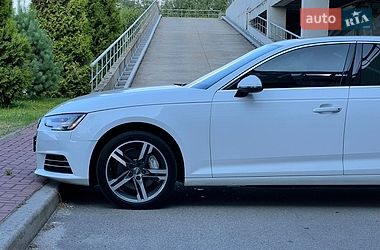 Седан Audi A4 2016 в Киеве