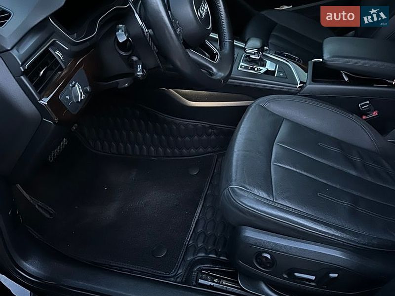 Седан Audi A4 2019 в Шостке