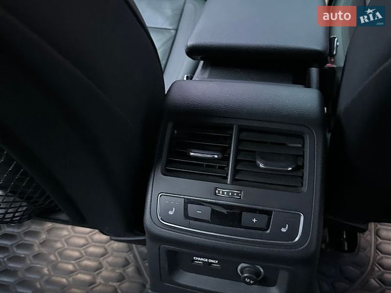 Седан Audi A4 2019 в Шостке