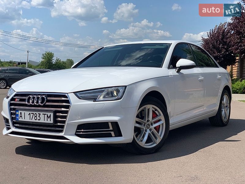 Седан Audi A4 2016 в Києві