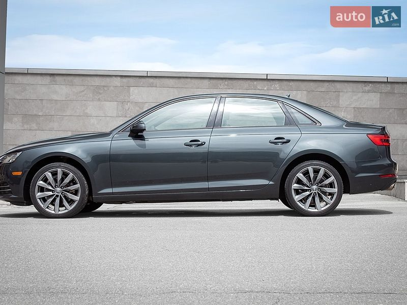Седан Audi A4 2016 в Киеве