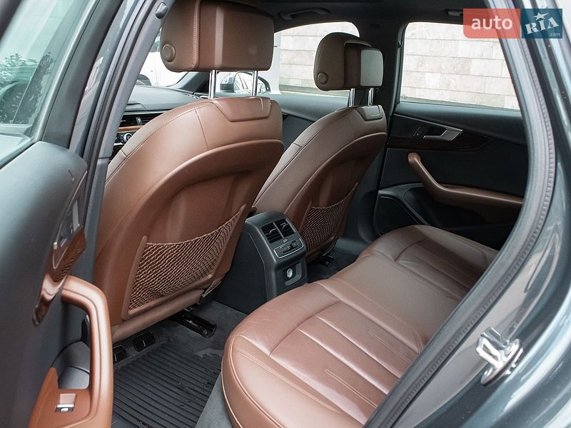 Седан Audi A4 2016 в Киеве