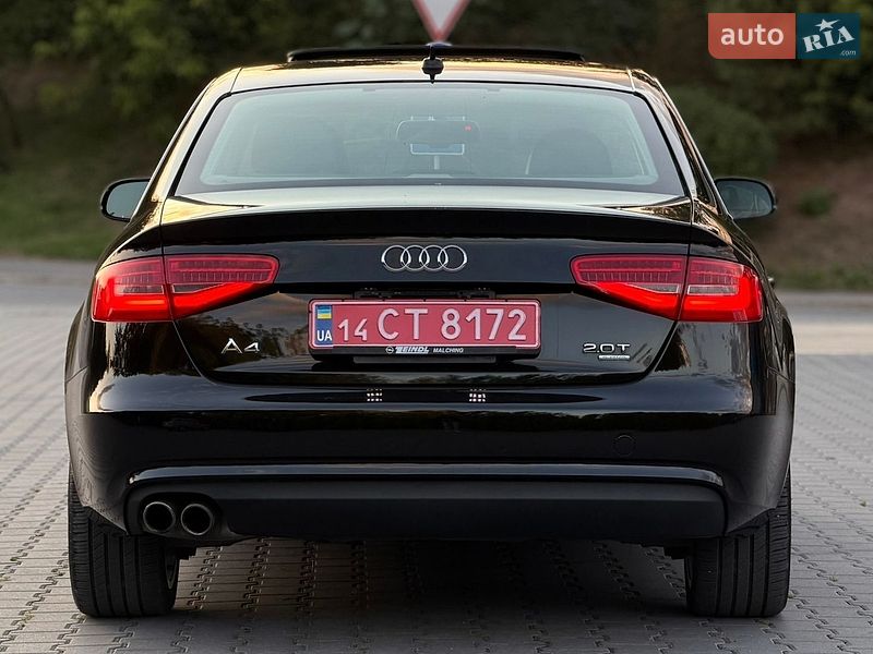 Седан Audi A4 2012 в Зборові