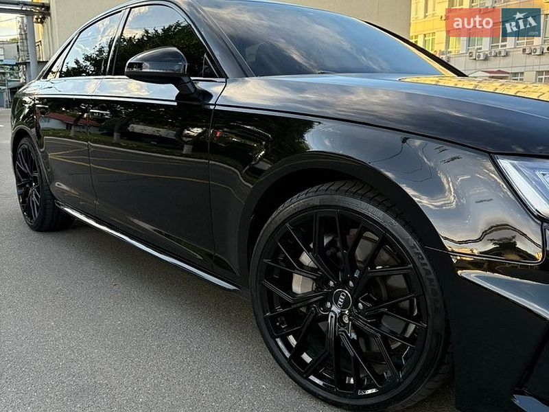 Седан Audi A4 2018 в Києві