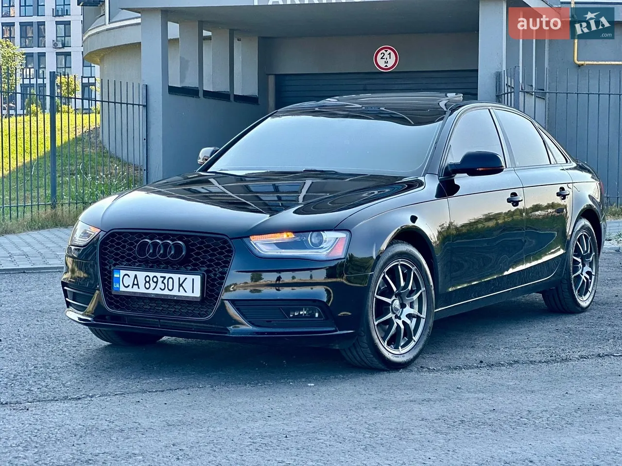 2011 Audi A4 - мініатюра 13