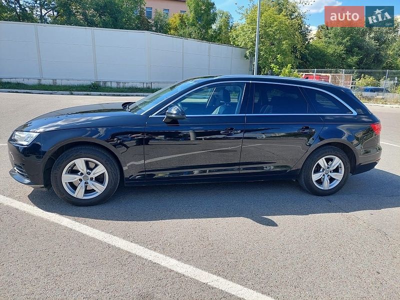 Універсал Audi A4 2017 в Львові