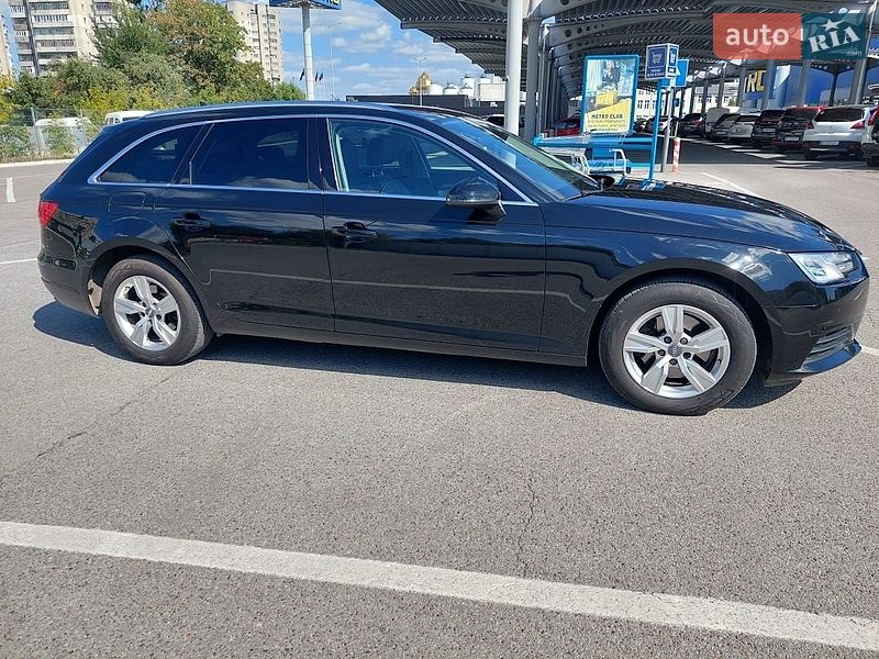 Універсал Audi A4 2017 в Львові