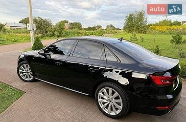 Седан Audi A4 2017 в Киеве