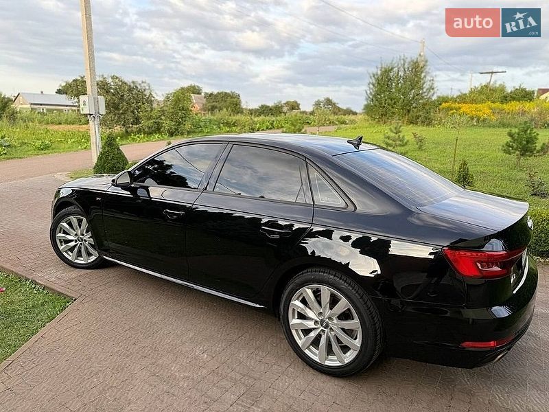 Седан Audi A4 2017 в Киеве