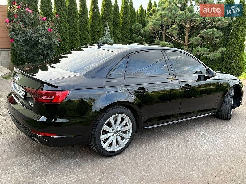 Седан Audi A4 2017 в Киеве