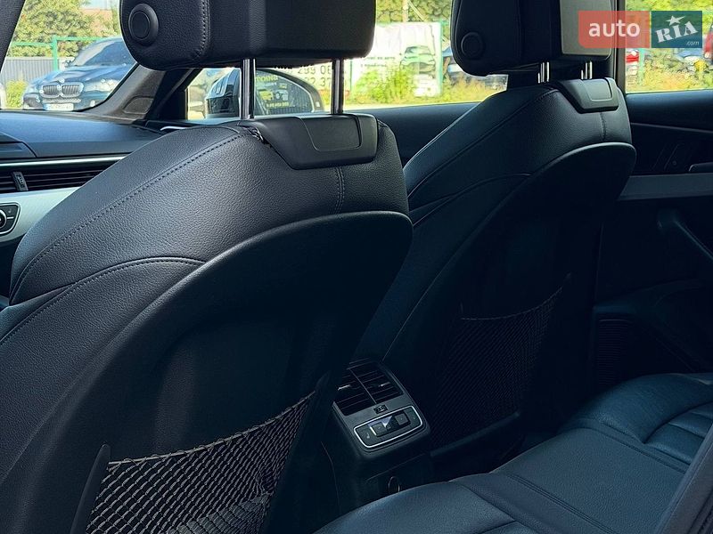 Седан Audi A4 2017 в Запорожье