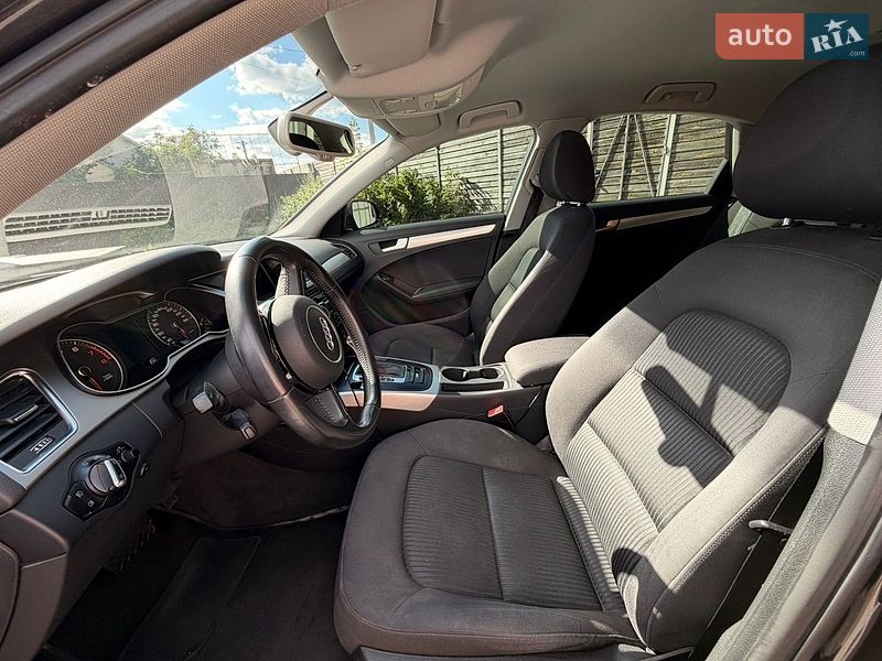 Седан Audi A4 2014 в Києві
