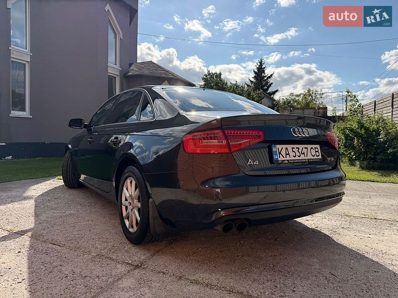 Седан Audi A4 2014 в Києві