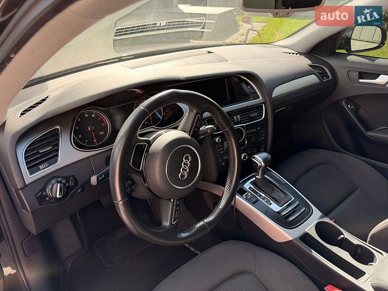 Седан Audi A4 2014 в Києві