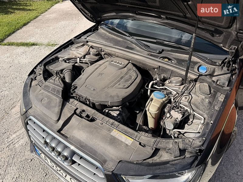 Седан Audi A4 2014 в Києві