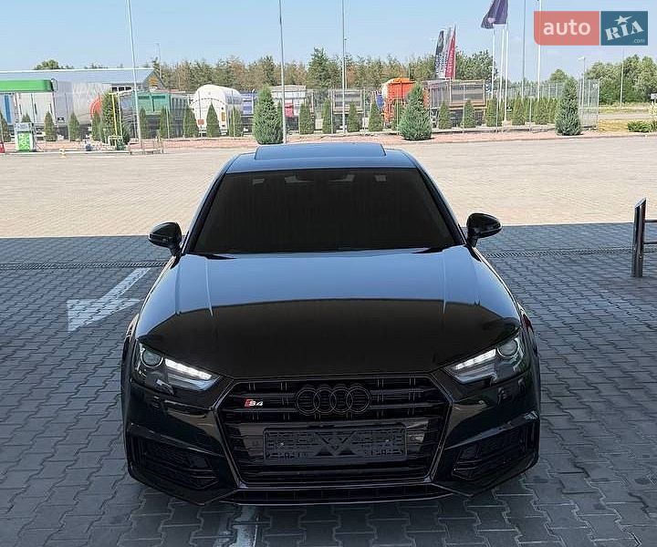 Седан Audi A4 2017 в Києві