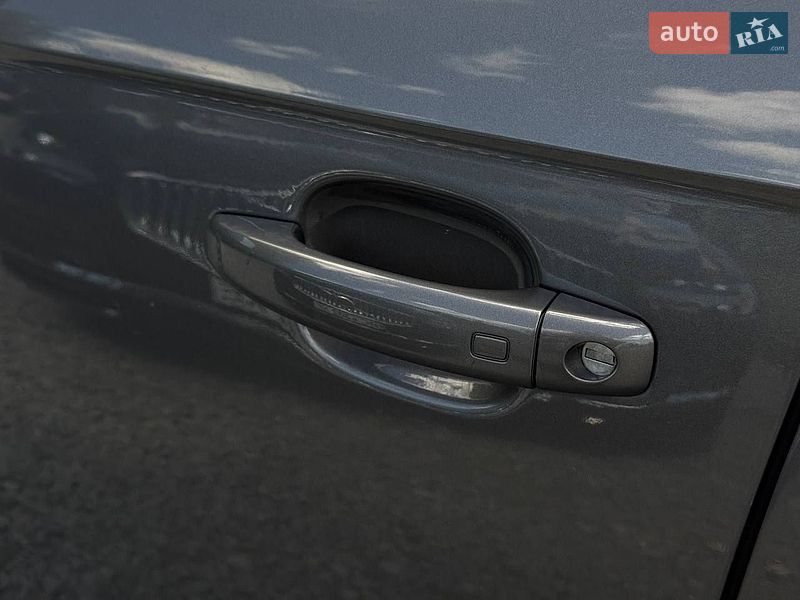Седан Audi A4 2014 в Львові