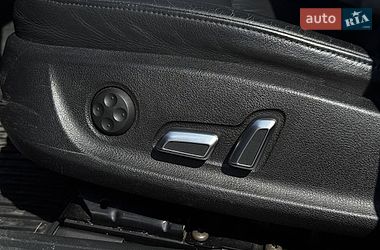 Седан Audi A4 2014 в Львове