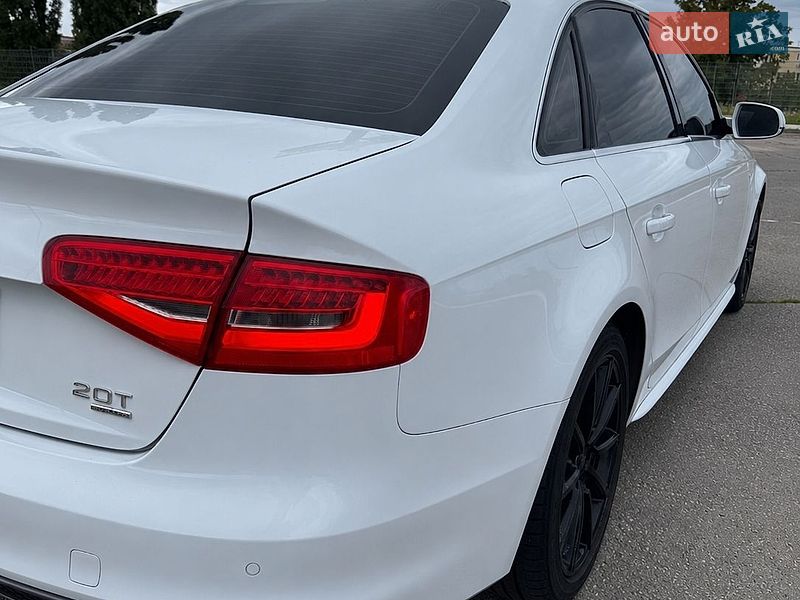 Седан Audi A4 2013 в Харкові