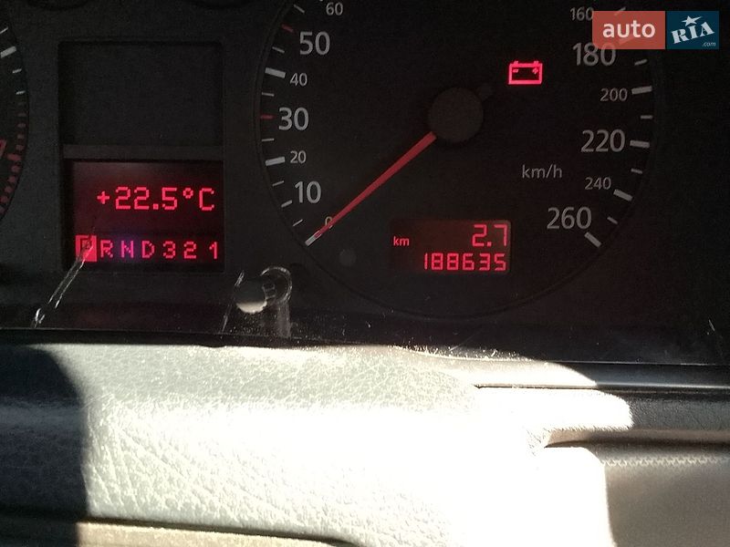 Седан Audi A4 2000 в Львові