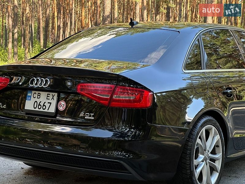 Седан Audi A4 2012 в Вышгороде