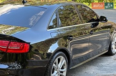Седан Audi A4 2012 в Вышгороде