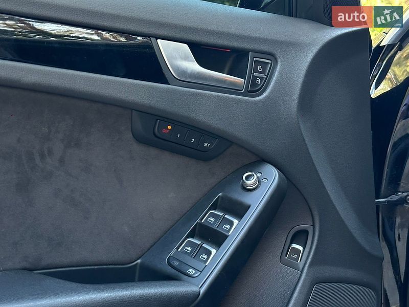 Седан Audi A4 2012 в Вышгороде