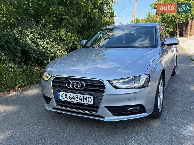 Седан Audi A4 2015 в Києві