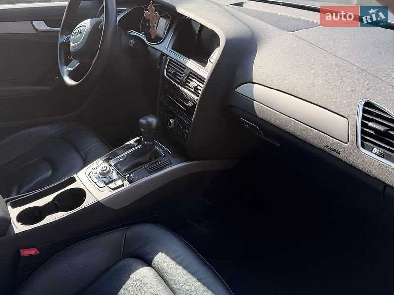 Седан Audi A4 2015 в Києві