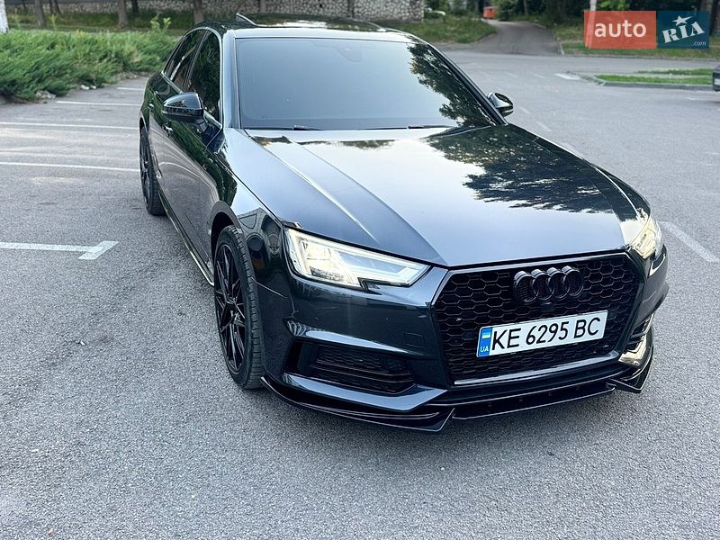Седан Audi A4 2017 в Днепре