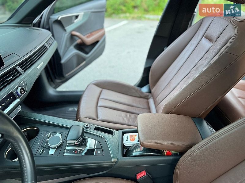 Седан Audi A4 2017 в Днепре