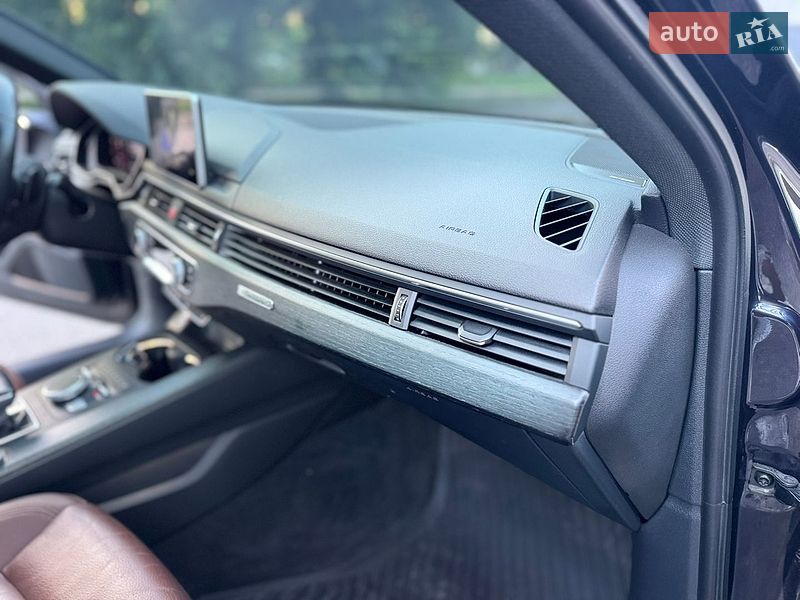 Седан Audi A4 2017 в Днепре