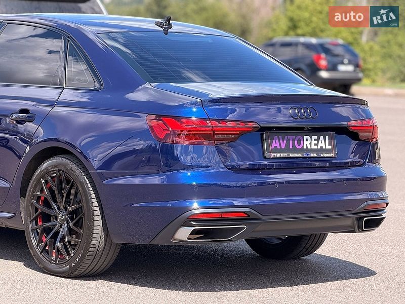 Седан Audi A4 2021 в Кривому Розі